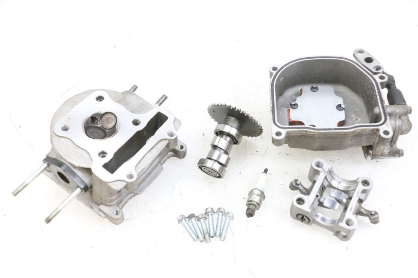 photo de GŁOWICA SILNIKA JM MOTORS OLDIES 4T 50 (2010 - 2020) - Widok główny