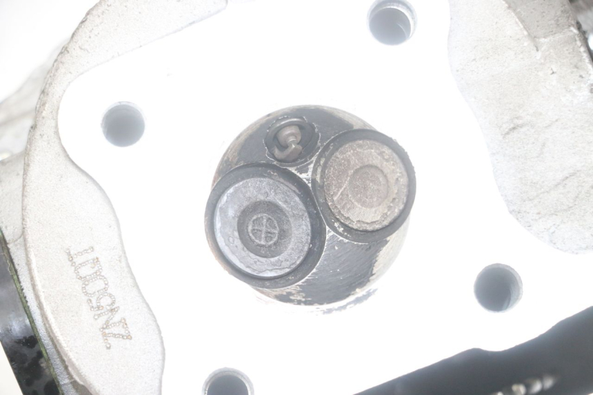 photo de GŁOWICA SILNIKA JM MOTORS OLDIES 4T 50 (2010 - 2020) - Zoom stanu zużycia