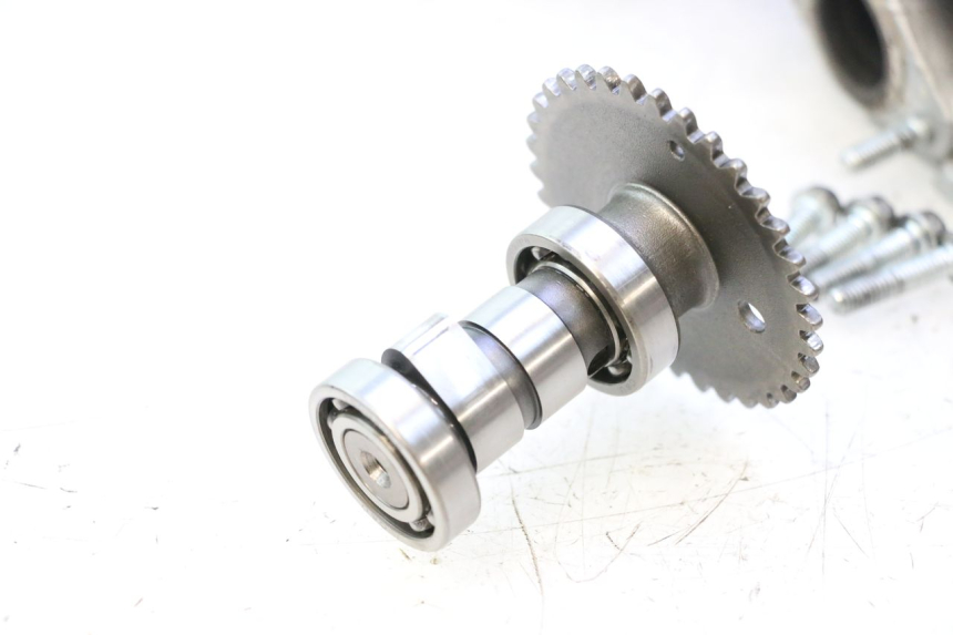photo de GŁOWICA CYLINDRA JM MOTORS OLDIES 4T 50 (2020 - 2026) - Zbliżenie techniczne