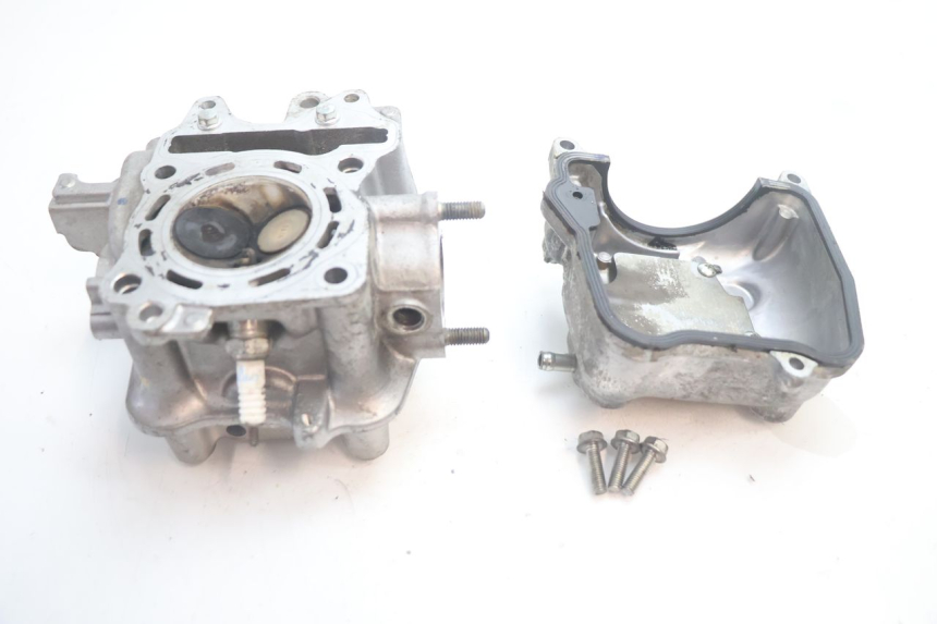 photo de GŁOWICA CYLINDRÓW HONDA PCX (JF28) 125 (2009 - 2011) - Widok ogólny