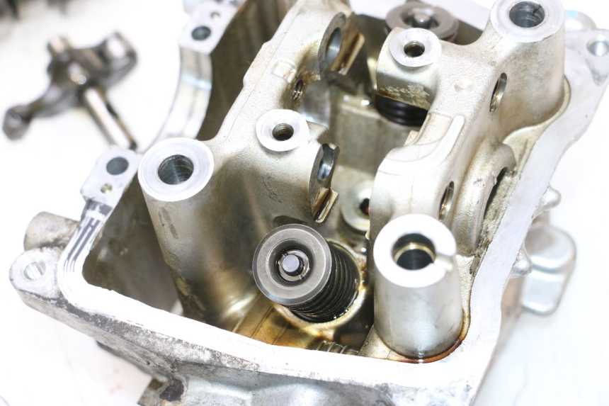 photo de GŁOWICA CYLINDRA HONDA PCX (JF57/JF64) 125 (2014 - 2018) - Alternatywny kąt
