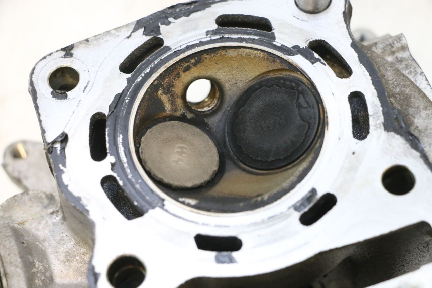 photo de GŁOWICA CYLINDRA HONDA PCX (JF57/JF64) 125 (2014 - 2018) - Oznaczenia i referencje