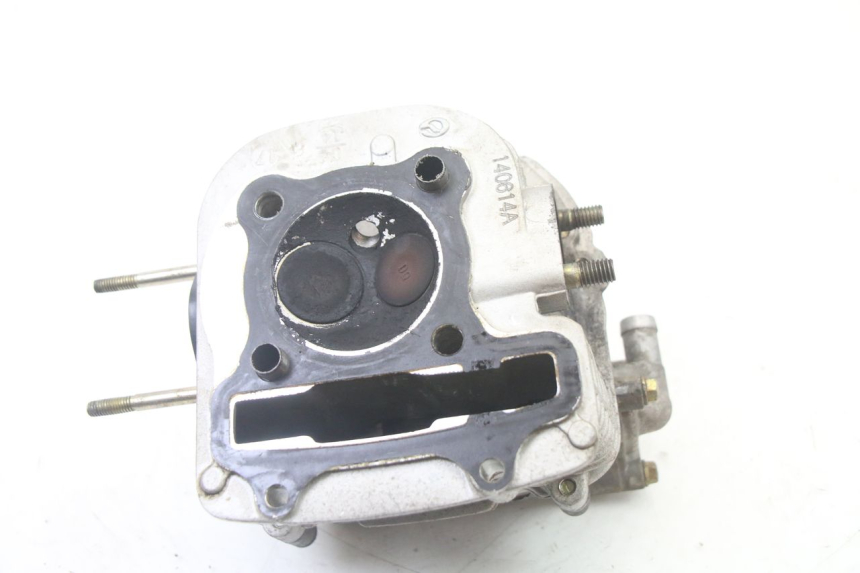 photo de GŁOWICA CYLINDRÓW PEUGEOT VIVACITY 125 (2010 - 2017) - Inny kąt widzenia