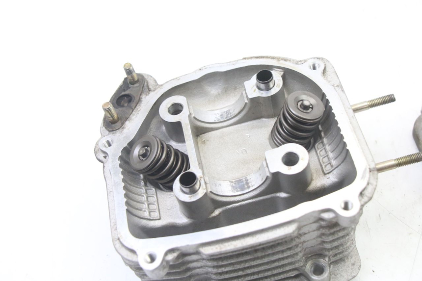 photo de GŁOWICA CYLINDRÓW PEUGEOT VIVACITY 125 (2010 - 2017) - Punkty mocowania