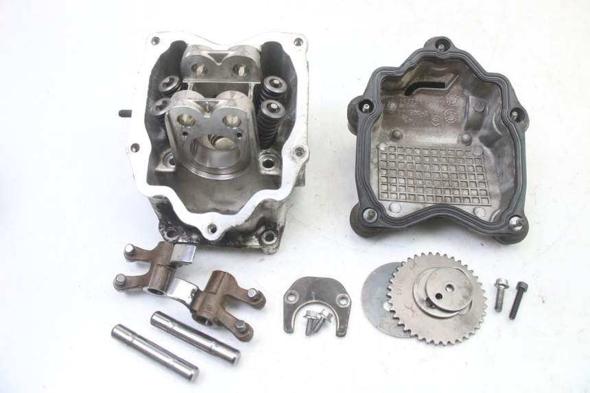 photo de GŁOWICA CYLINDRA PIAGGIO X8 125 (2004 - 2007) - Widok główny