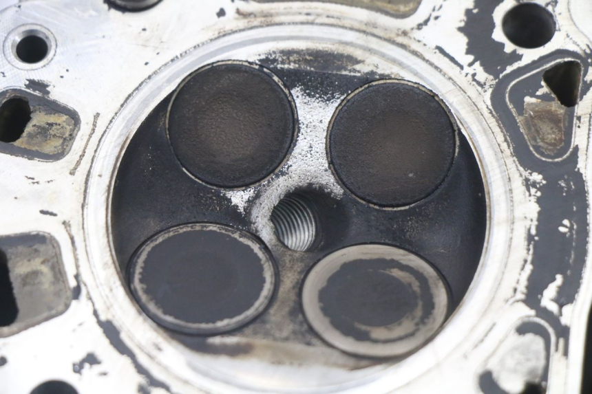 photo de GŁOWICA CYLINDRA PIAGGIO X8 125 (2004 - 2007) - Widok z bliska