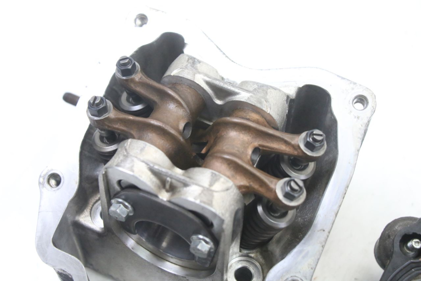 photo de GŁOWICA CYLINDRA PIAGGIO X8 125 (2004 - 2007) - Punkty mocowania