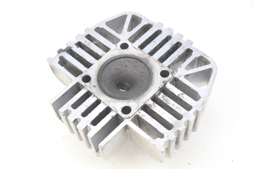 photo de GŁOWICA SILNIKA YAMAHA PW 80 (1983 - 2014) - Zbliżenie techniczne