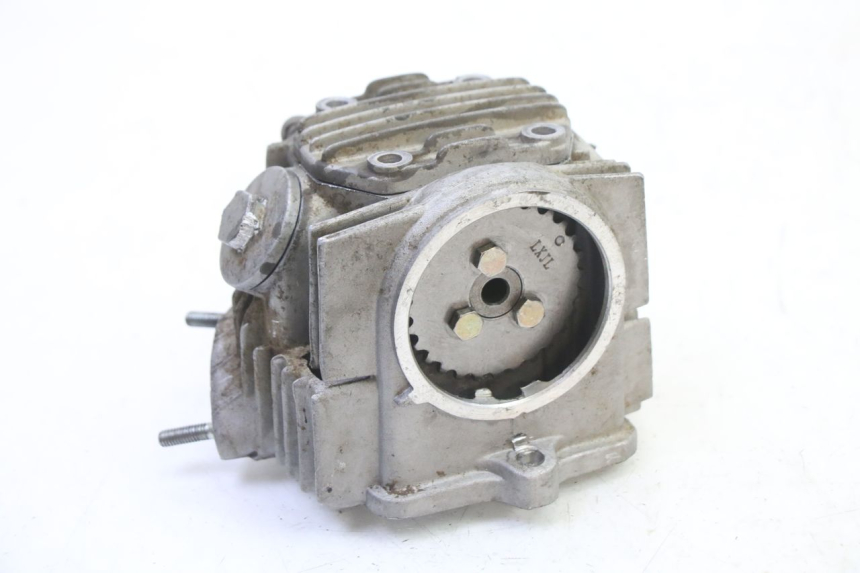 photo de GŁOWICA CYLINDRÓW APOLLO RFZ 125 - Kontrola wizualna