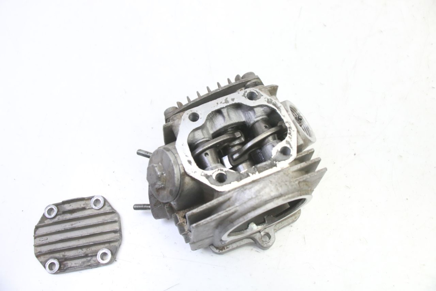 photo de GŁOWICA CYLINDRÓW APOLLO RFZ 125 - Struktura - zbliżenie