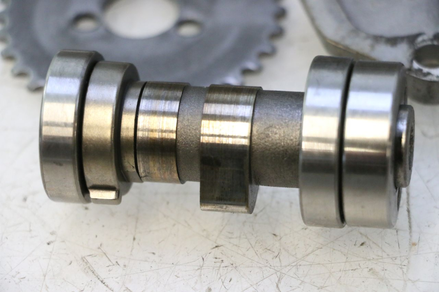photo de GŁOWICA CYLINDRA APOLLO RFZ 125 - Zbliżenie techniczne