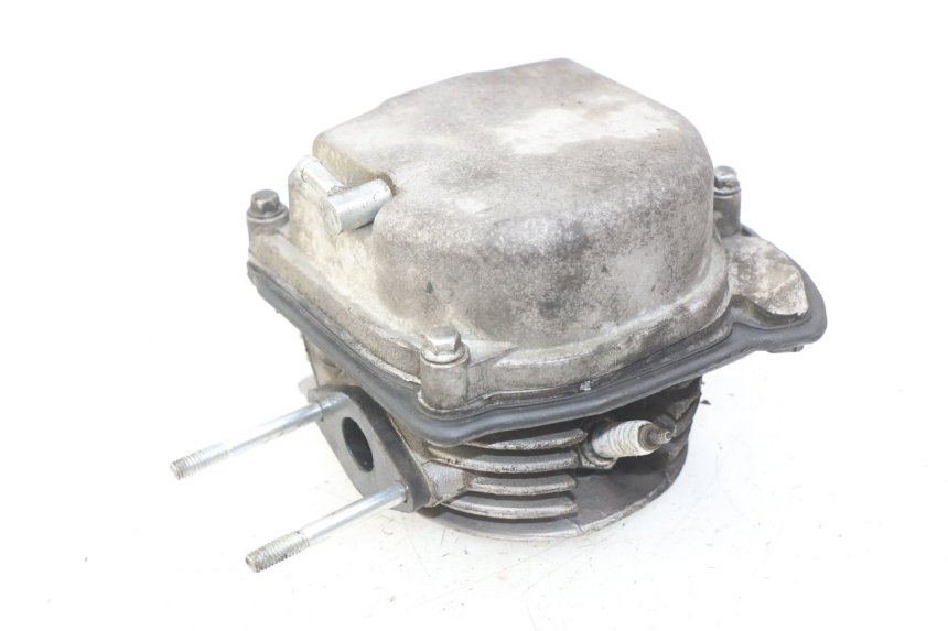 photo de GŁOWICA CYLINDRÓW TNT MOTOR ROMA 10' 4T 50 (2019 - 2022) - Zbliżenie komponentów