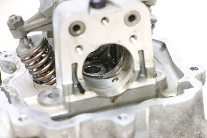 photo de GŁOWICA CYLINDRA PEUGEOT SATELIS COMPRESSOR K15 125 (2006 - 2009) - Widok główny