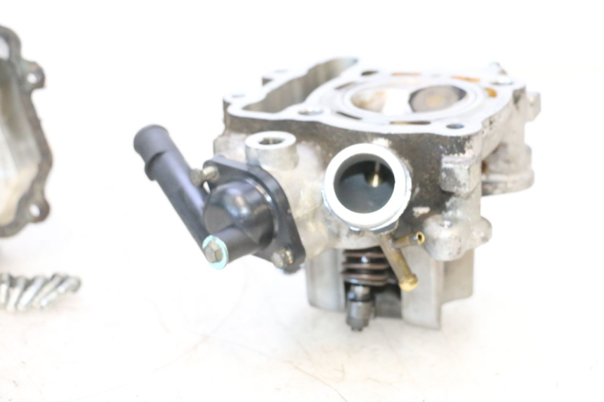 photo de GŁOWICA CYLINDRA PEUGEOT SATELIS COMPRESSOR K15 125 (2006 - 2009) - Stan powierzchni