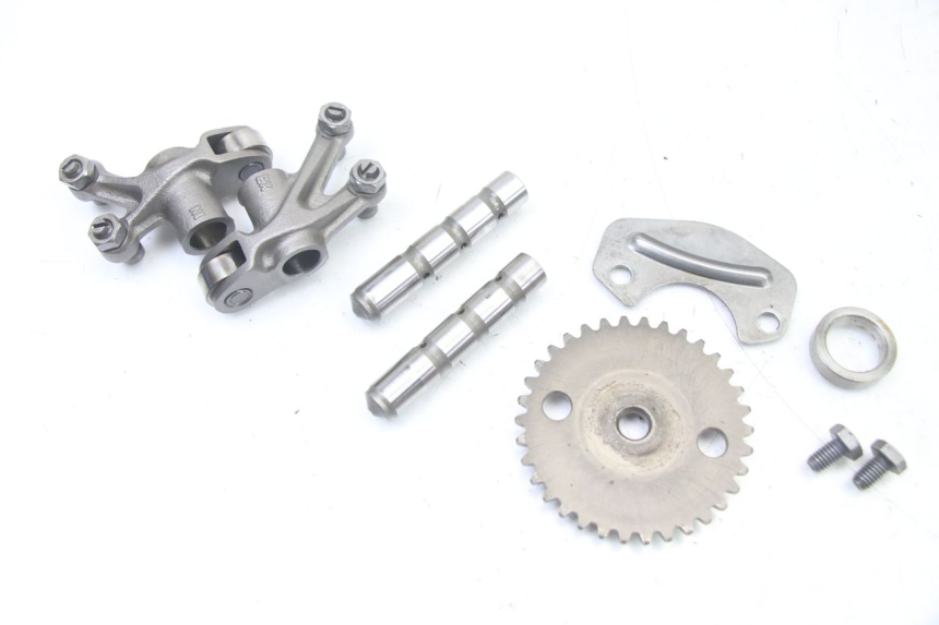 photo de GŁOWICA SILNIKA PEUGEOT SATELIS 125 (2013 - 2018) - Zbliżenie techniczne