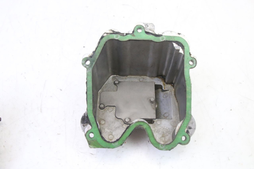 photo de GŁOWICA SILNIKA PEUGEOT SATELIS 125 (2013 - 2018) - Struktura - zbliżenie