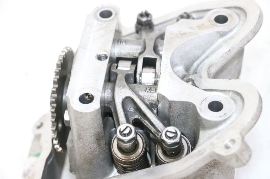 photo de GŁOWICA SILNIKA PEUGEOT SATELIS 125 (2013 - 2018) - Oznaczenia i referencje