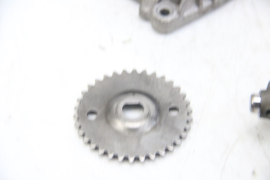 photo de GŁOWICA CYLINDRÓW APRILIA SCARABEO 4T 50 (2009 - 2017) - Szczegóły charakterystyczne