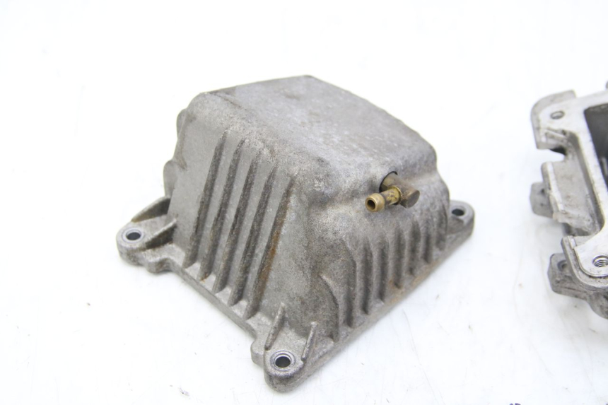 photo de GŁOWICA CYLINDRÓW APRILIA SCARABEO 4T 50 (2009 - 2017) - Zbliżenie komponentów