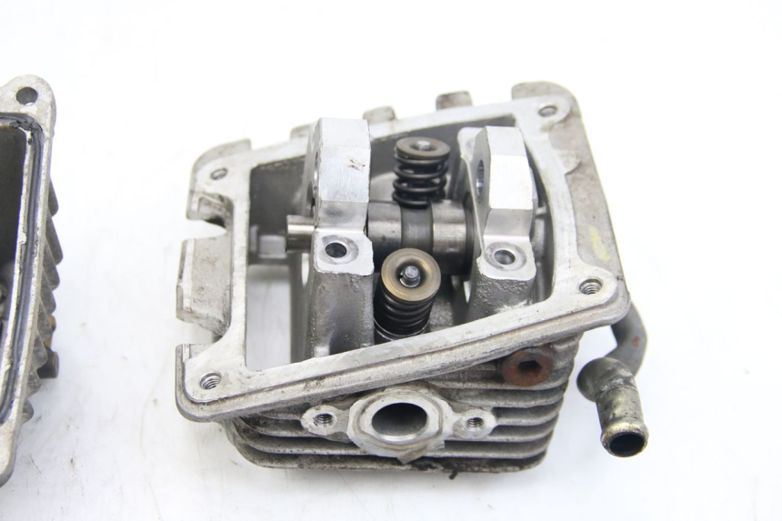 photo de GŁOWICA CYLINDRÓW APRILIA SCARABEO 4T 50 (2009 - 2017) - Widok ogólny