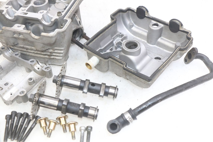 photo de GŁOWICA CYLINDRA APRILIA SCARABEO LIGHT 125 (2007 - 2011) - Zoom jakości