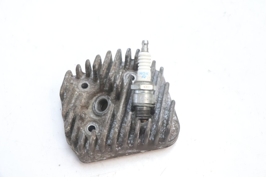 photo de GŁOWICA CYLINDRA PEUGEOT SPEEDFIGHT 2 AC 50 (2000 - 2009) - Szczegół części