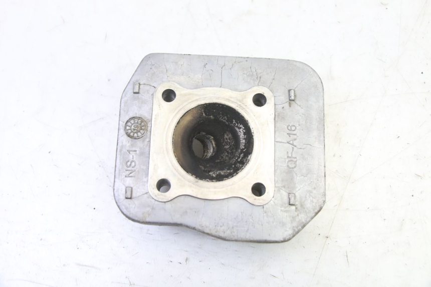 photo de GŁOWICA SILNIKA PEUGEOT STREETZONE I NAKED 2T 50 (2018 - 2020) - Zbliżenie techniczne