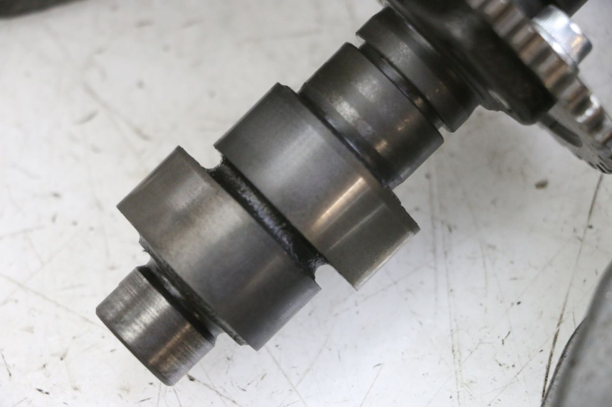 photo de GŁOWICA CYLINDRÓW SUZUKI BURGMAN 125 (2015 - 2017) - Zdjęcie dodatkowe