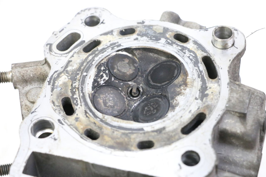 photo de GŁOWICA CYLINDRÓW SUZUKI BURGMAN 125 (2015 - 2017) - Inny kąt widzenia