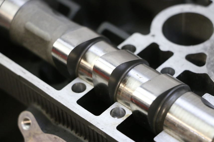 photo de GŁOWICA SILNIKA YAMAHA TDM ABS 900 (2002 - 2014) - Punkty mocowania