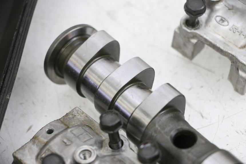 photo de GŁOWICA SILNIKA YAMAHA TDM ABS 900 (2002 - 2014) - Alternatywny kąt