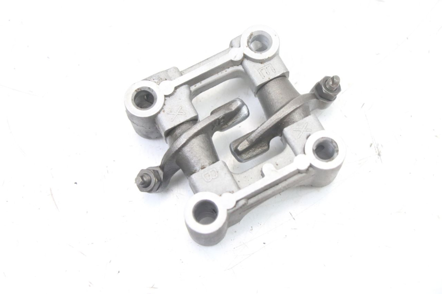 photo de GŁOWICA CYLINDRÓW TNT MOTOR ROMA 10' 4T 50 (2019 - 2022) - Zbliżenie komponentów