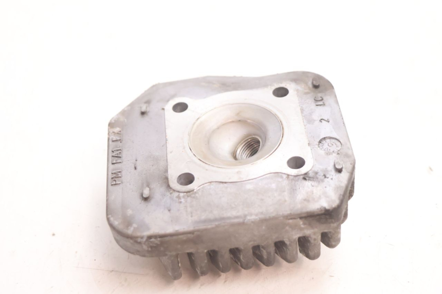 photo de GŁOWICA CYLINDRA PEUGEOT TREKKER 50 (1995 - 2004) - Zbliżenie techniczne