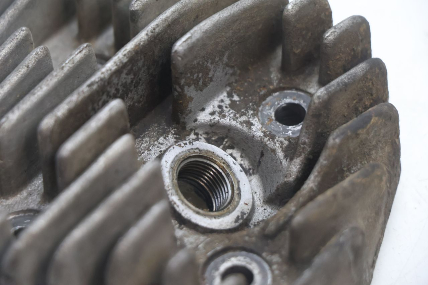 photo de GŁOWICA CYLINDRA PEUGEOT TREKKER 50 (1995 - 2004) - Szczegół części