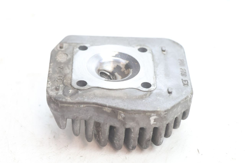 photo de GŁOWICA CYLINDRA PEUGEOT TREKKER 50 (1995 - 2004) - Inny kąt widzenia