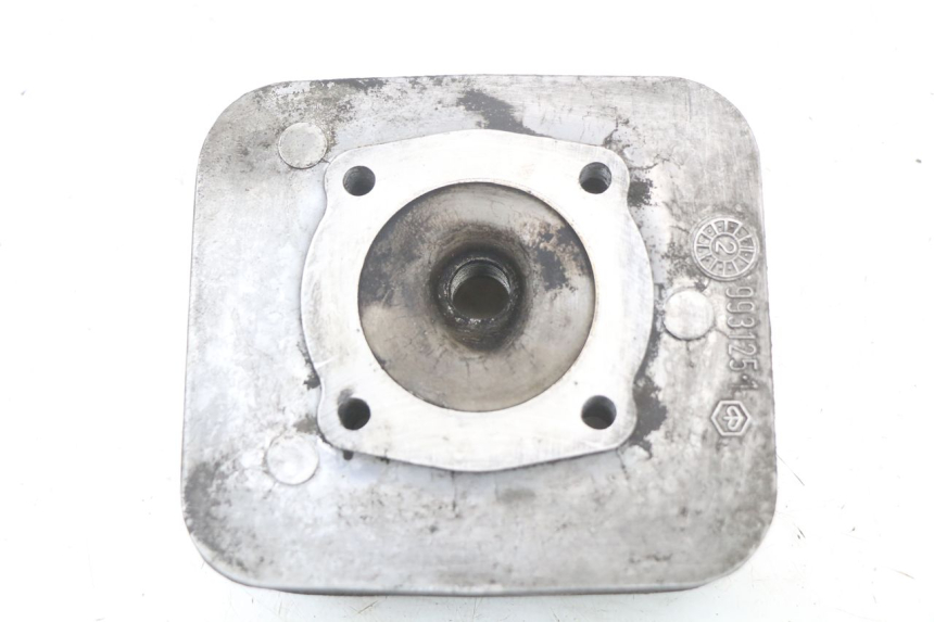 photo de GŁOWICA CYLINDRÓW PIAGGIO TYPHOON 80 (1994 - 1997) - Zbliżenie techniczne