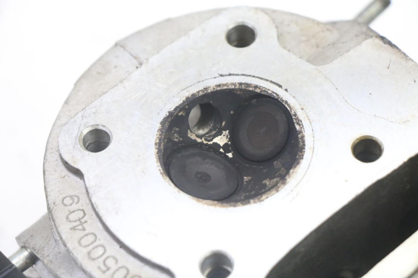 photo de GŁOWICA CYLINDRÓW PEUGEOT V-CLIC VCLIC 50 (2007 - 2013) - Widok ogólny