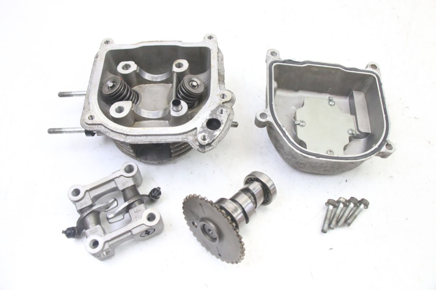 photo de GŁOWICA CYLINDRÓW PEUGEOT V-CLIC VCLIC 50 (2007 - 2013) - Punkty mocowania