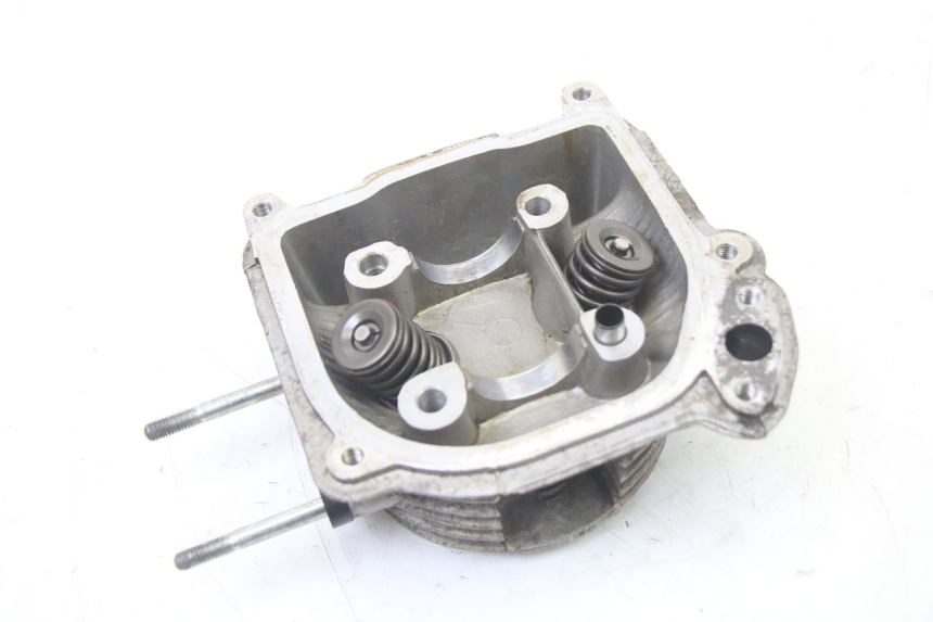 photo de GŁOWICA CYLINDRÓW PEUGEOT V-CLIC VCLIC 50 (2007 - 2013) - Stan powierzchni