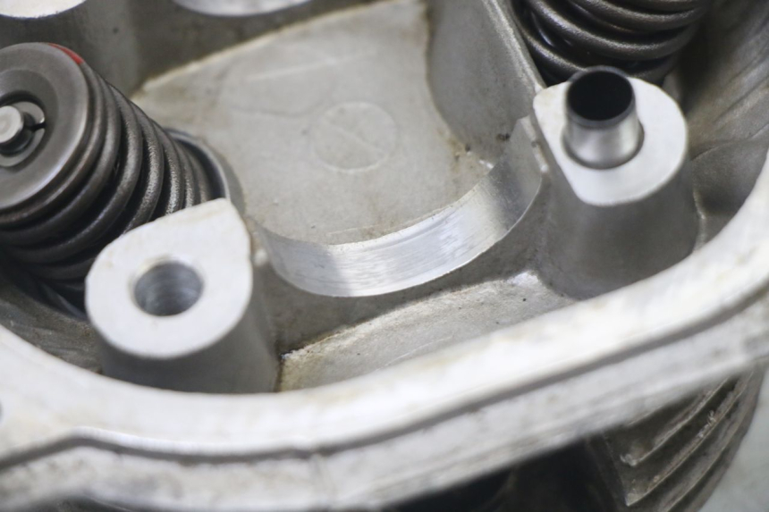 photo de GŁOWICA CYLINDRÓW PEUGEOT V-CLIC VCLIC 50 (2007 - 2013) - Część sprawdzona