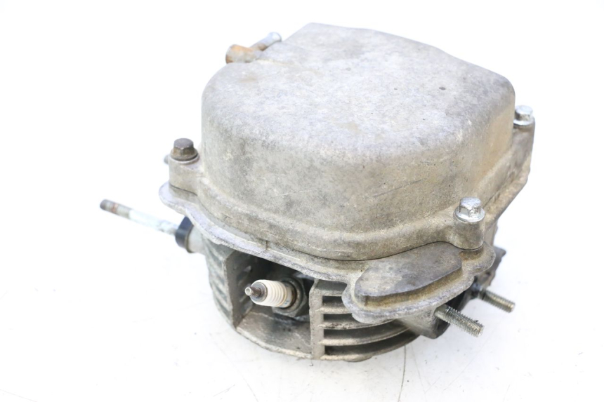 photo de GŁOWICA CYLINDRÓW PEUGEOT V-CLIC VCLIC 50 (2007 - 2013) - Zoom stanu zużycia