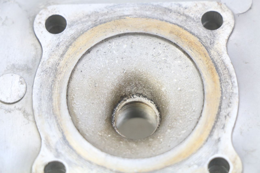 photo de GŁOWICA SILNIKA PIAGGIO VESPA LX 2T 50 (2005 - 2013) - Inny kąt widzenia