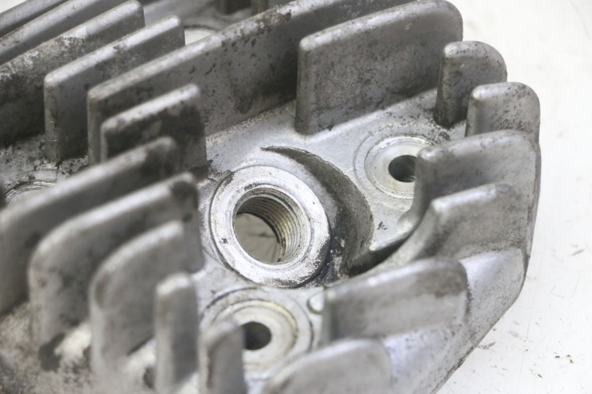 photo de GŁOWICA CYLINDRA PEUGEOT VIVACITY NEW 2T 50 (2008 - 2017) - Zoom stanu zużycia