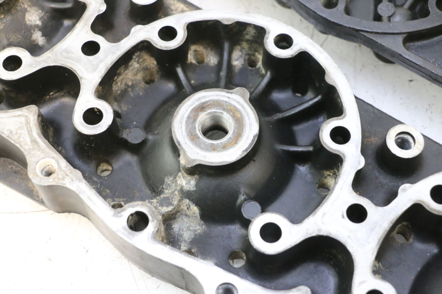 photo de GŁOWICA CYLINDRA YAMAHA WAVE RUNNER GP R 1200 (2000 - 2003) - Alternatywny kąt