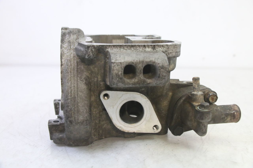 photo de GŁOWICA SILNIKA YAMAHA X-MAX XMAX 125 (2010 - 2013) - Inny kąt widzenia