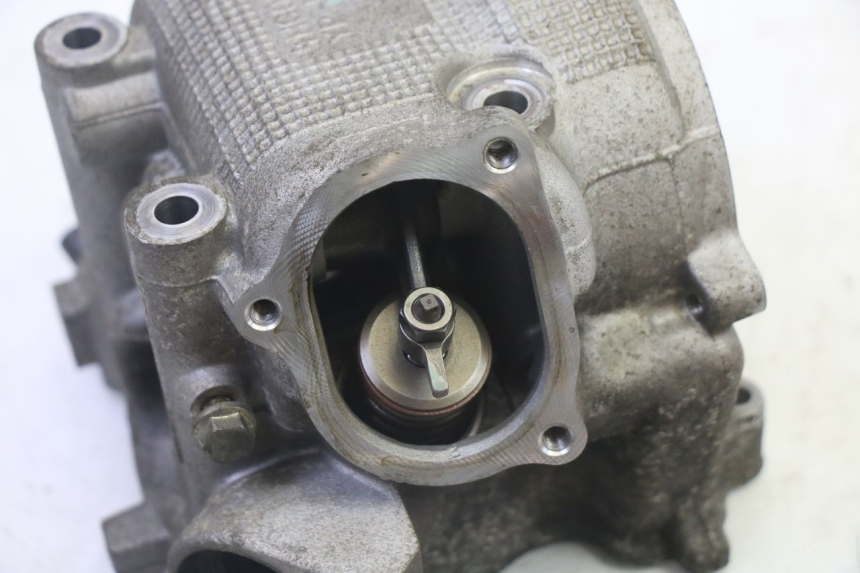 photo de GŁOWICA SILNIKA YAMAHA X-MAX XMAX 250 (2006 - 2009) - Widok z bliska