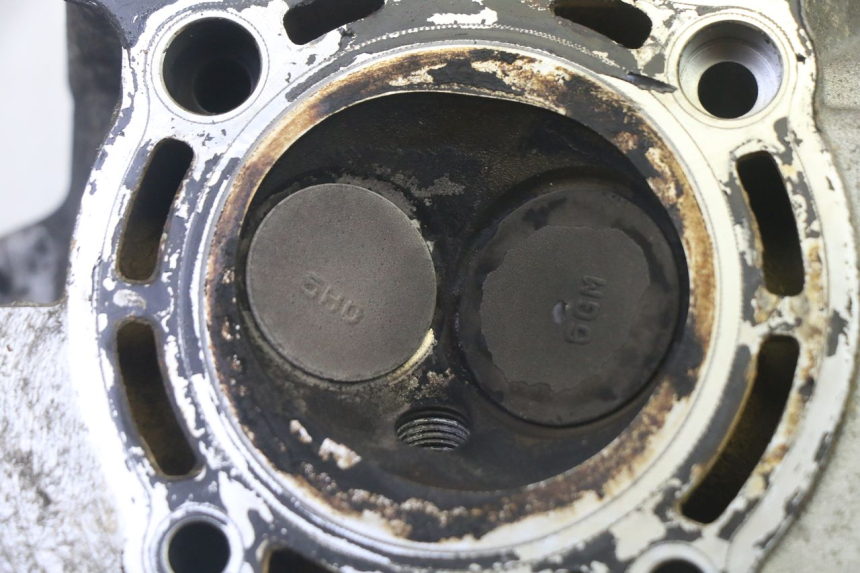 photo de GŁOWICA SILNIKA YAMAHA X-MAX XMAX 250 (2006 - 2009) - Punkty mocowania