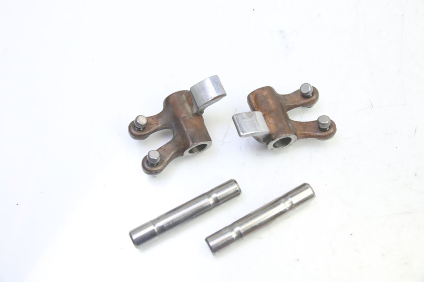 photo de GŁOWICA CYLINDRÓW PIAGGIO X9 EVOLUTION 125 (2003 - 2007) - Zbliżenie techniczne