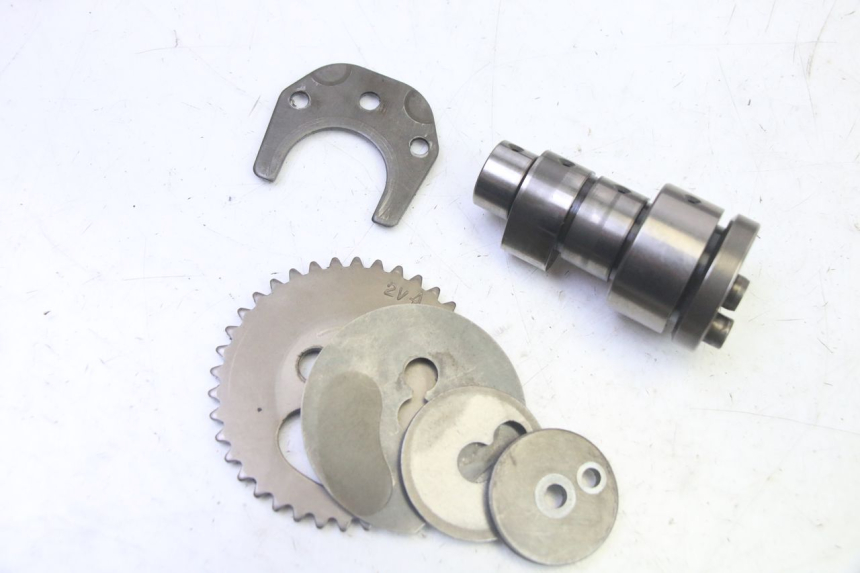 photo de GŁOWICA CYLINDRA PIAGGIO XEVO - X EVO 125 (2007 - 2017) - Zbliżenie komponentów