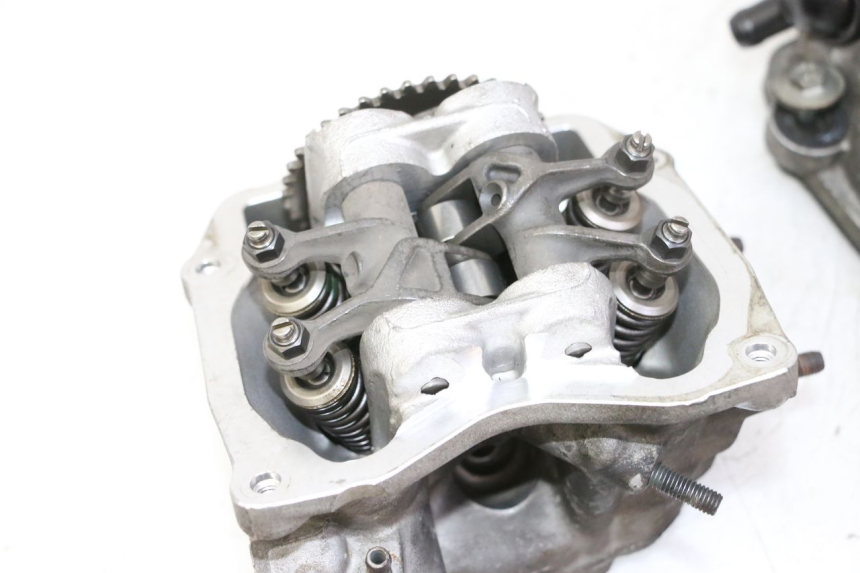 photo de GŁOWICA CYLINDRA PIAGGIO XEVO - X EVO 125 (2007 - 2017) - Punkty mocowania